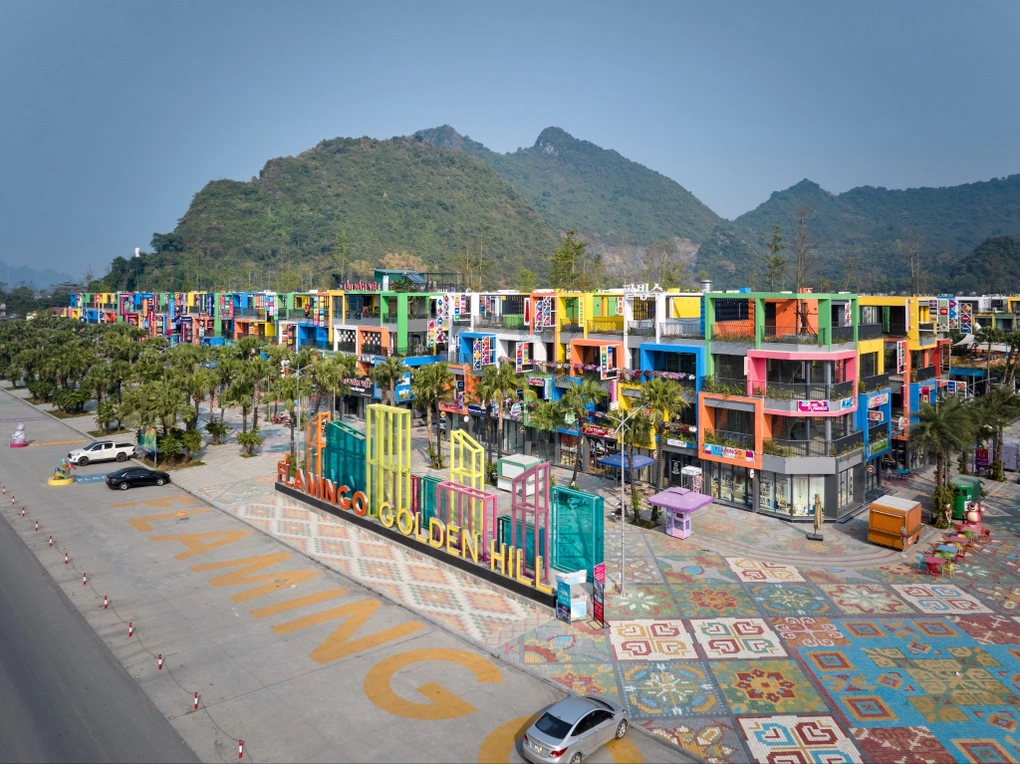 Khu đô thị Flamingo Golden Hill nằm ở trái tim thủ phủ văn hóa, nghỉ dưỡng, du lịch Tam Chúc, Hà Nam. Khu đô thị Flamingo Golden Hill nằm ở trái tim thủ phủ văn hóa, nghỉ dưỡng, du lịch Tam Chúc, Hà Nam.